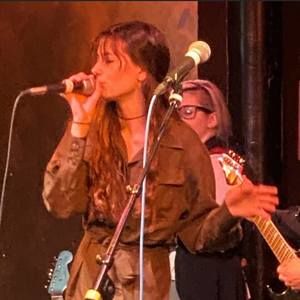 Meet your Posher, Carley